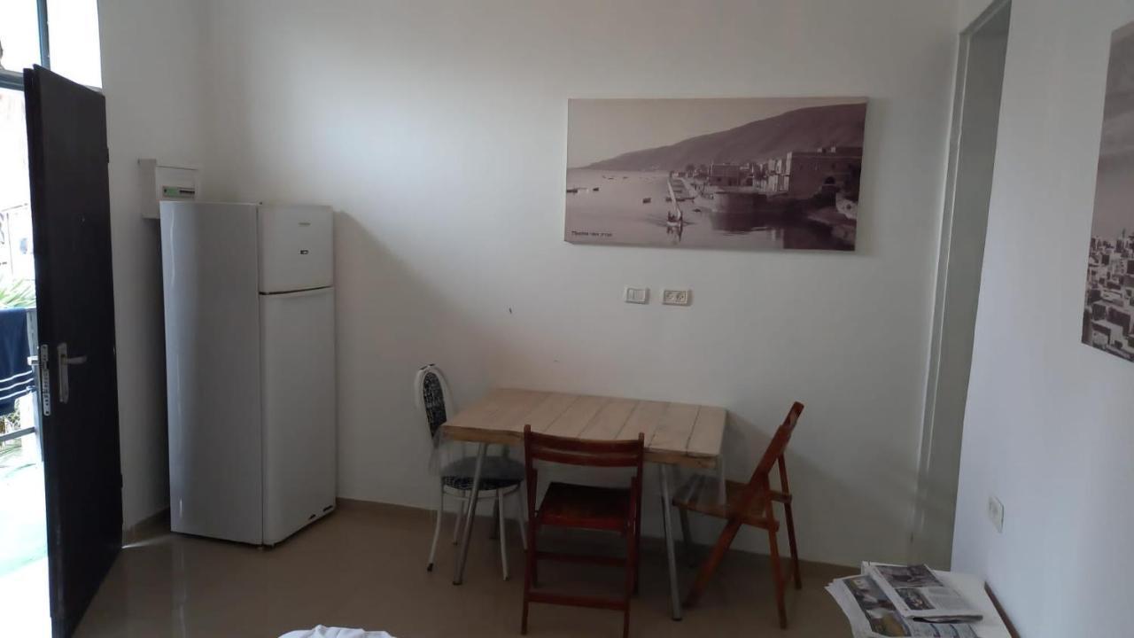 פינה שקטה דקה הליכה לכנרת והטיילת Apartman Tiberias Kültér fotó